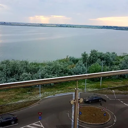 Bellamira Summerland * Mamaia