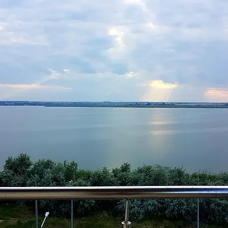 Bellamira Summerland * Mamaia