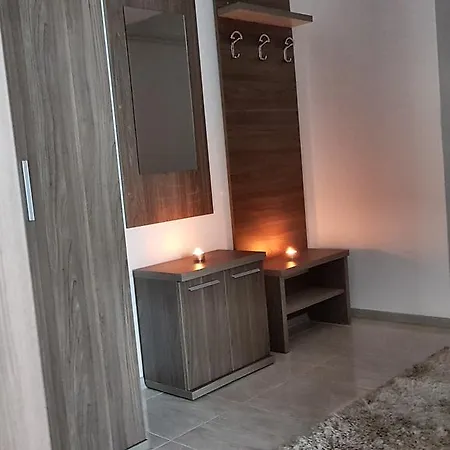 Bellamira Summerland Apartment